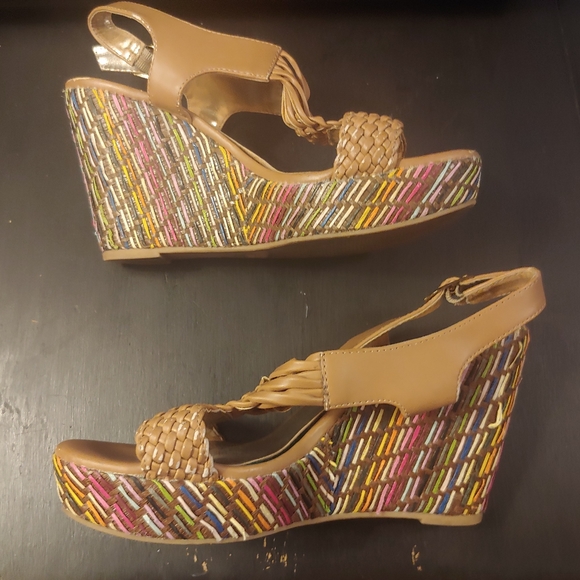Women's Cato Tan Wedges, 8 - Picture 2 of 12